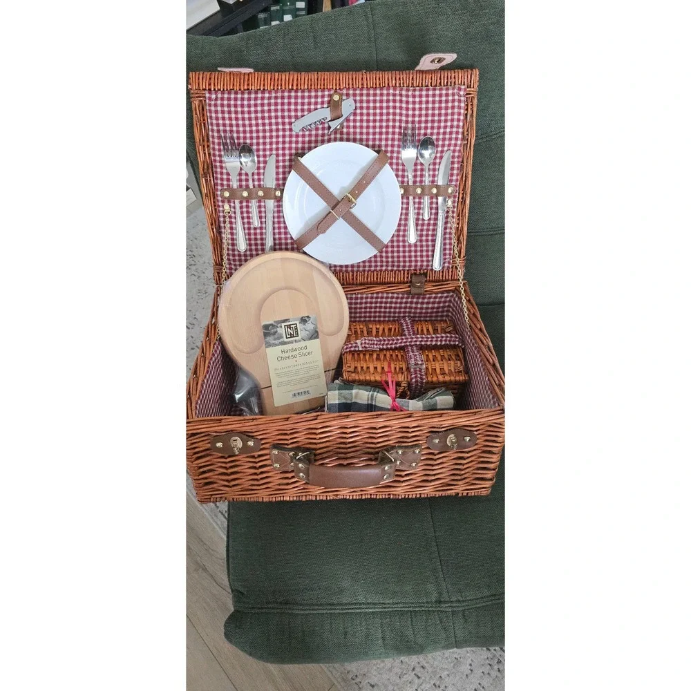 Wicker Picnic Basket for 2 Gingham Line Chz Slicer Plates Cutlery glasses linens